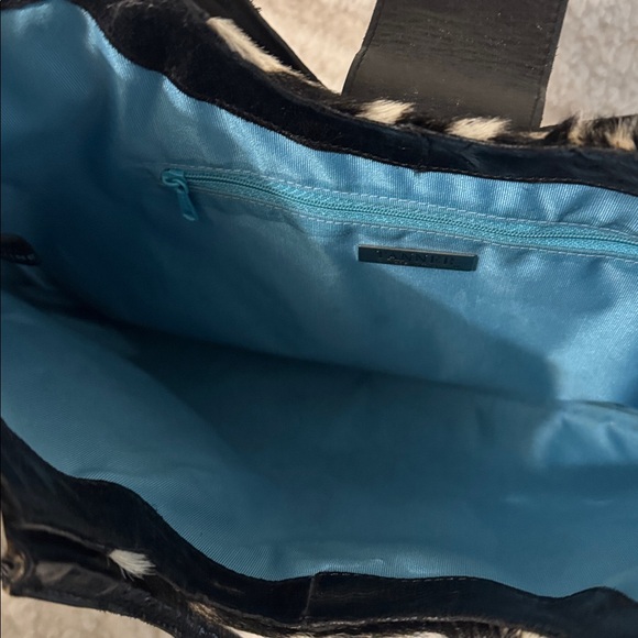 Tanner Black and White Zebra Fur Print Women's Bag - Picture 3 of 16